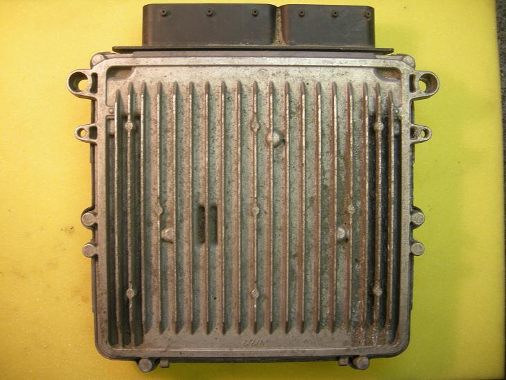 Блок управления двигателем Mercedes 6421502430