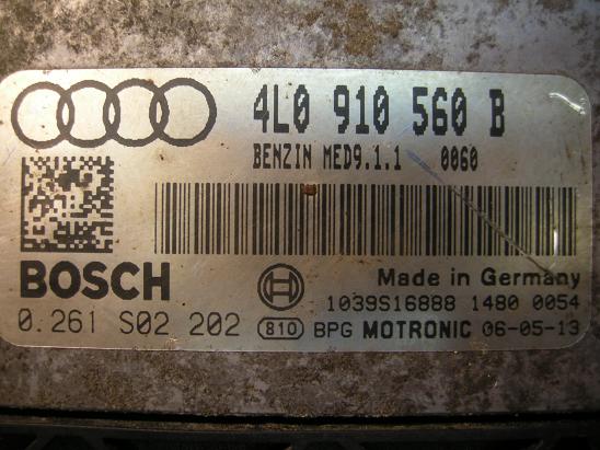 Блок управления двигателем (ECU) AUDI, VW 4L0910560B