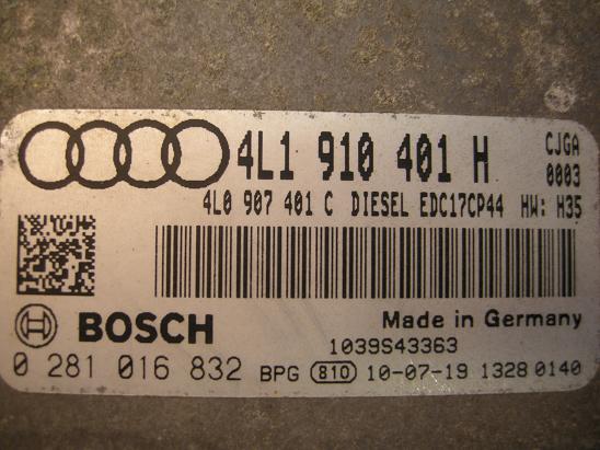Блок управления двигателем (ECU) AUDI, VW 0281016832
