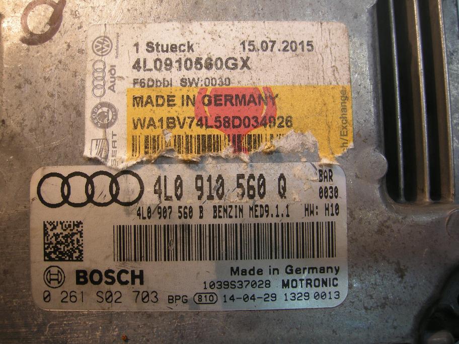 Блок управления двигателем (ECU) AUDI, VW 0261S02703