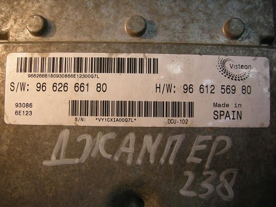 Блок управления двигателем (ECU) Peugeot&Citroen 96 626 661 80