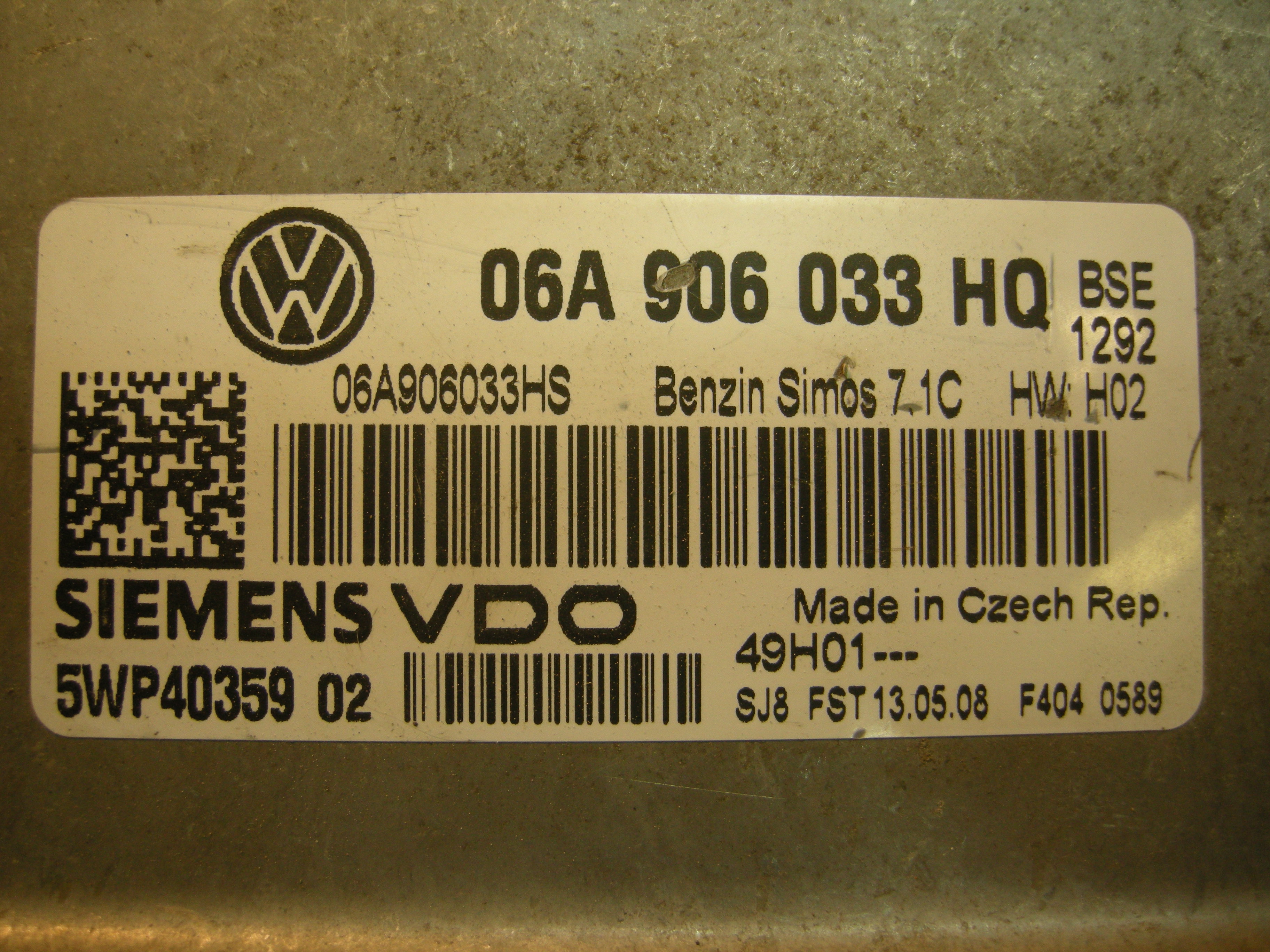 Блок управления двигателем (ECU) AUDI, VW 06A906033HQ