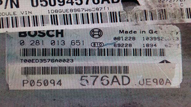Блок управления двигателем (ECU) Mercedes 0281013651